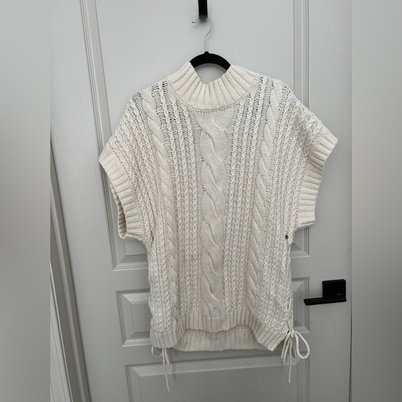 Stella Nova Cream Cable Knit Sleeveless Turtleneck Sweater Vest – M - Picture 2 of 6